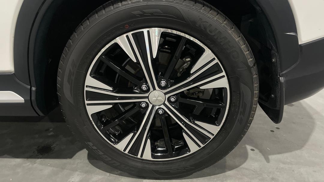 2018 Mitsubishi Eclipse Cross Exceed (2WD), Automatic, 70324 km, Left Rear Wheel
