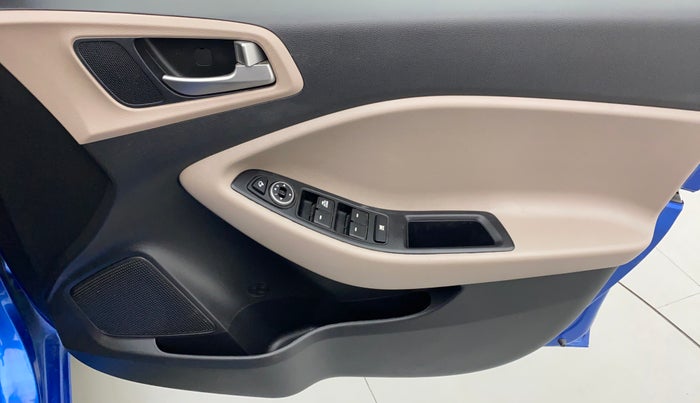 2019 Hyundai Elite i20 1.2 SPORTS PLUS VTVT, Petrol, Manual, 28,450 km, Driver Side Door Panels Control
