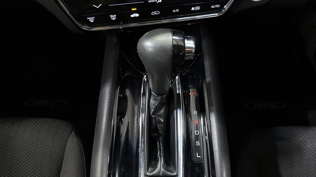 2015 Honda HR-V Vti-s, Automatic, 123325 km, Gear Lever 