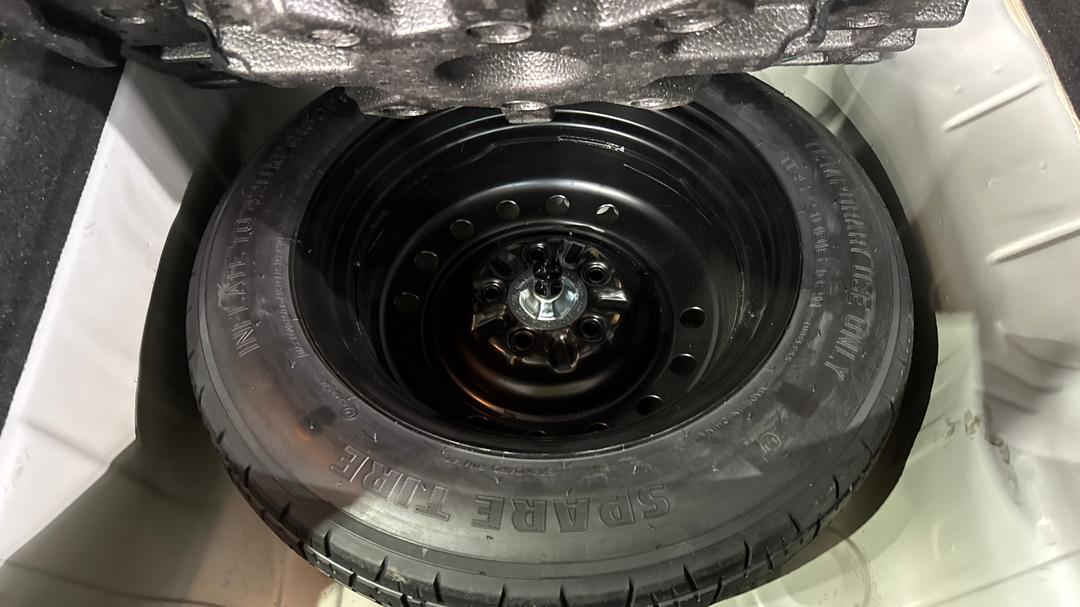 2015 Honda HR-V Vti-s, Automatic, 123325 km, Spare Wheel