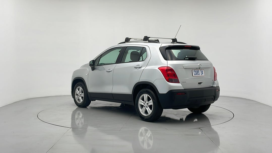 Left Back Diagonal (45- Degree) View