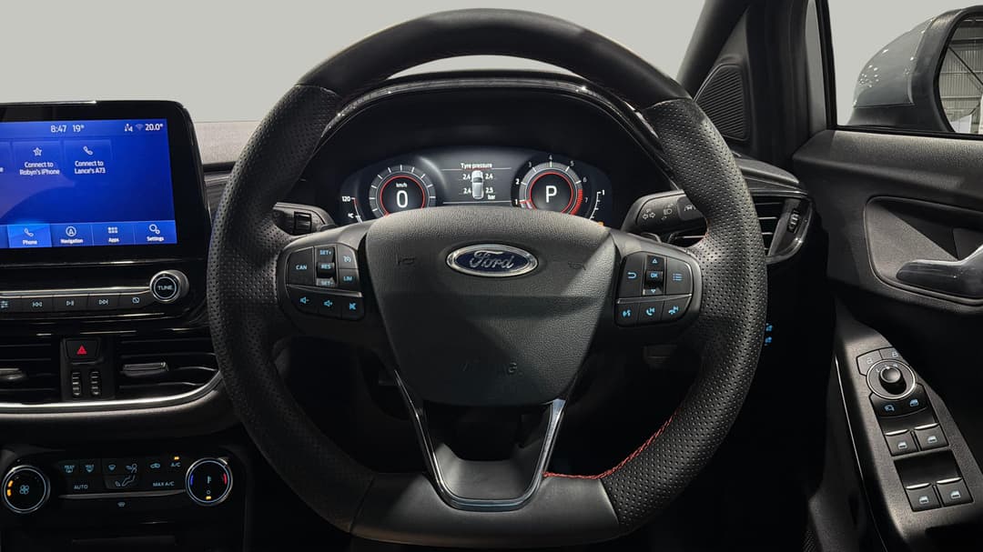 2023 Ford Puma St-line, Automatic, 36999 km, Steering Wheel Close-up