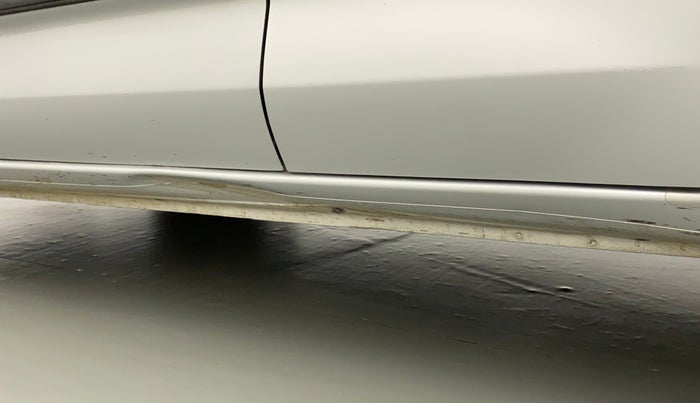 2017 Datsun Redi Go T (O), Petrol, Manual, 77,062 km, Left running board - Slightly dented