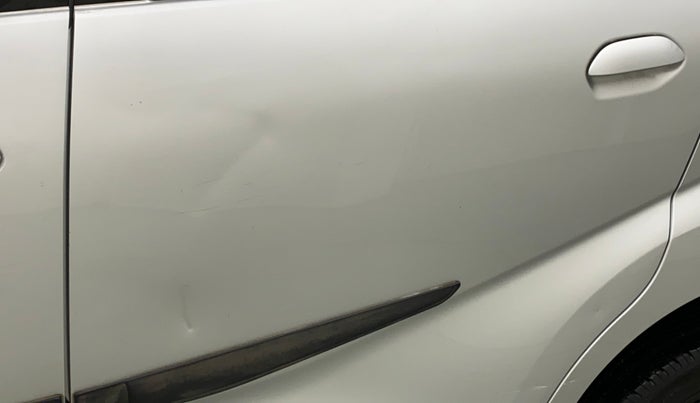 2017 Datsun Redi Go T (O), Petrol, Manual, 77,062 km, Rear left door - Slightly dented