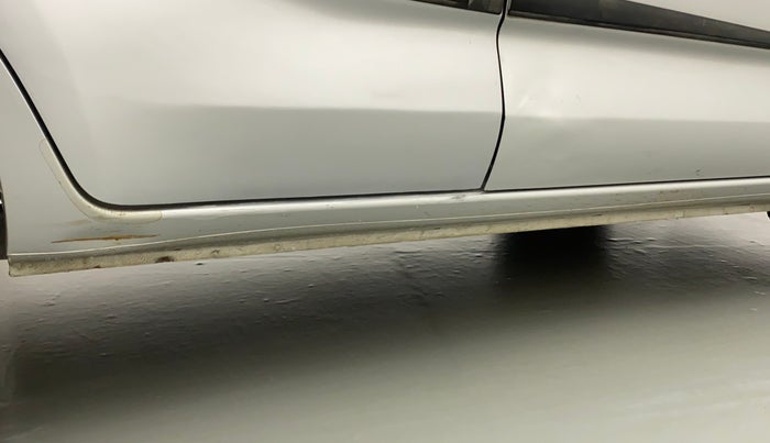 2017 Datsun Redi Go T (O), Petrol, Manual, 77,062 km, Right running board - Minor scratches
