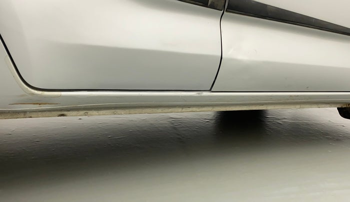 2017 Datsun Redi Go T (O), Petrol, Manual, 77,062 km, Right running board - Slightly dented
