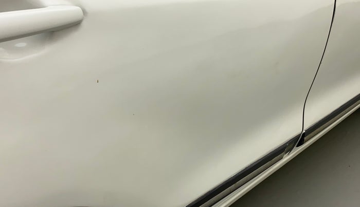 2019 Maruti Dzire VDI, Diesel, Manual, 84,217 km, Right rear door - Minor scratches