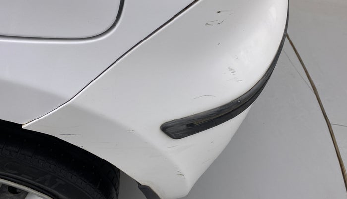 2014 Datsun Go T, Petrol, Manual, 60,785 km, Rear bumper - Minor scratches