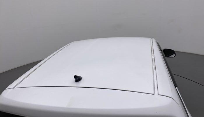 2014 Datsun Go T, Petrol, Manual, 60,785 km, Roof - Slightly dented