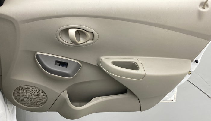 2014 Datsun Go T, Petrol, Manual, 60,785 km, Driver Side Door Panels Control
