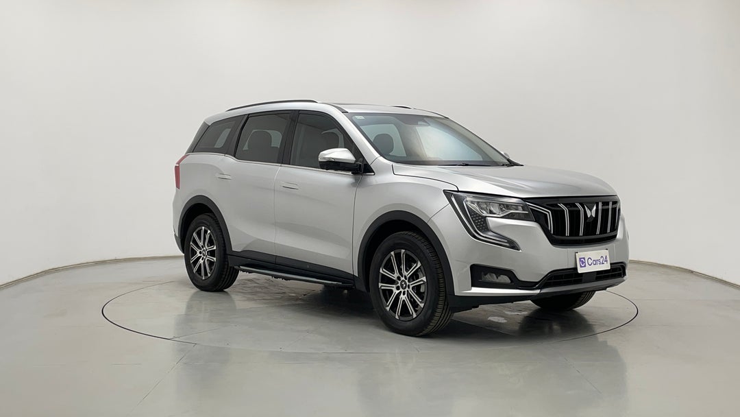 Right Front Diagonal (45- Degree) View