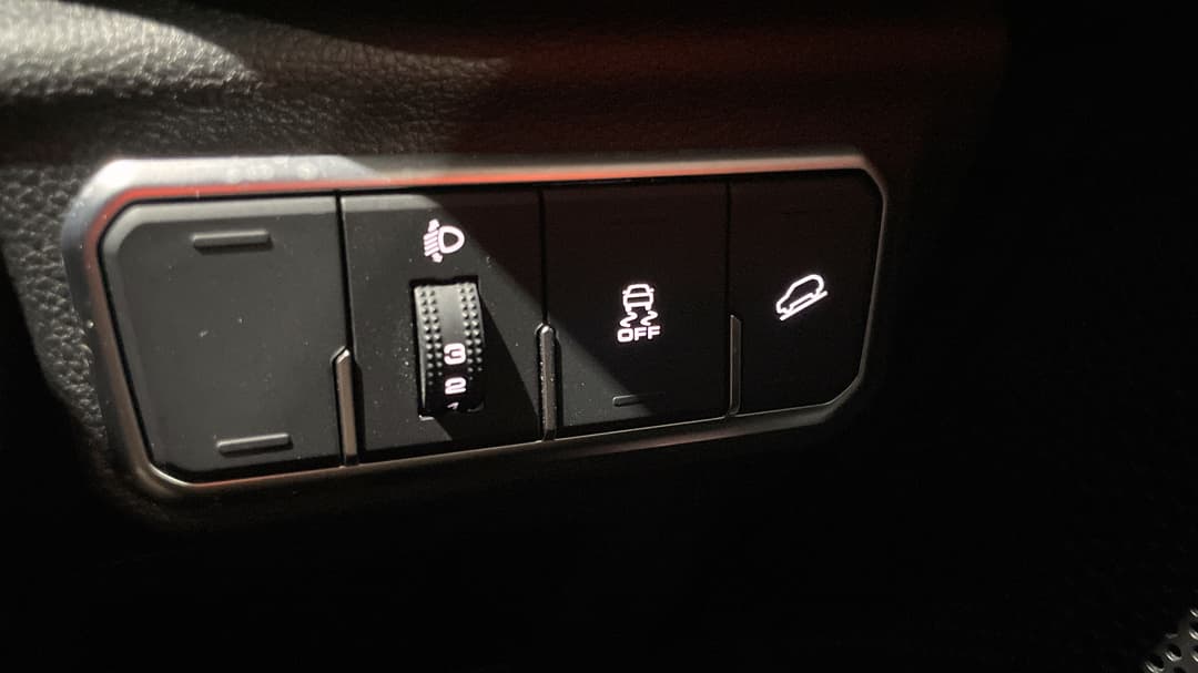 2023 GWM Haval H6 Lux, Automatic, 37428 km, Utility Switches/Buttons