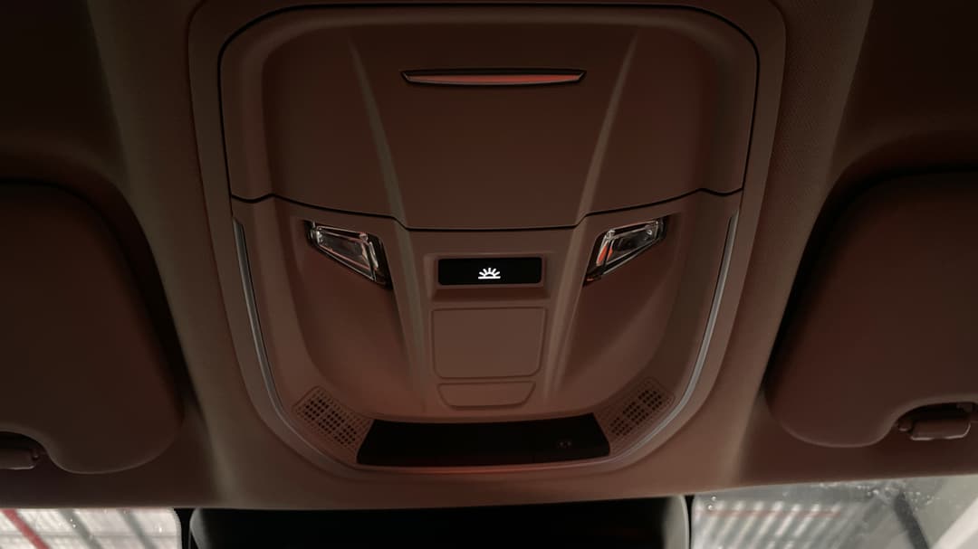 2023 GWM Haval H6 Lux, Automatic, 37428 km, On-Roof Controls/Sunglass holder