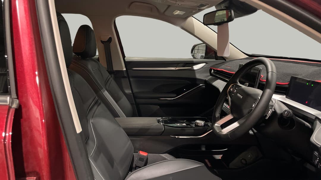 2023 GWM Haval H6 Lux, Automatic, 37428 km, Right Side Front Door Cabin View