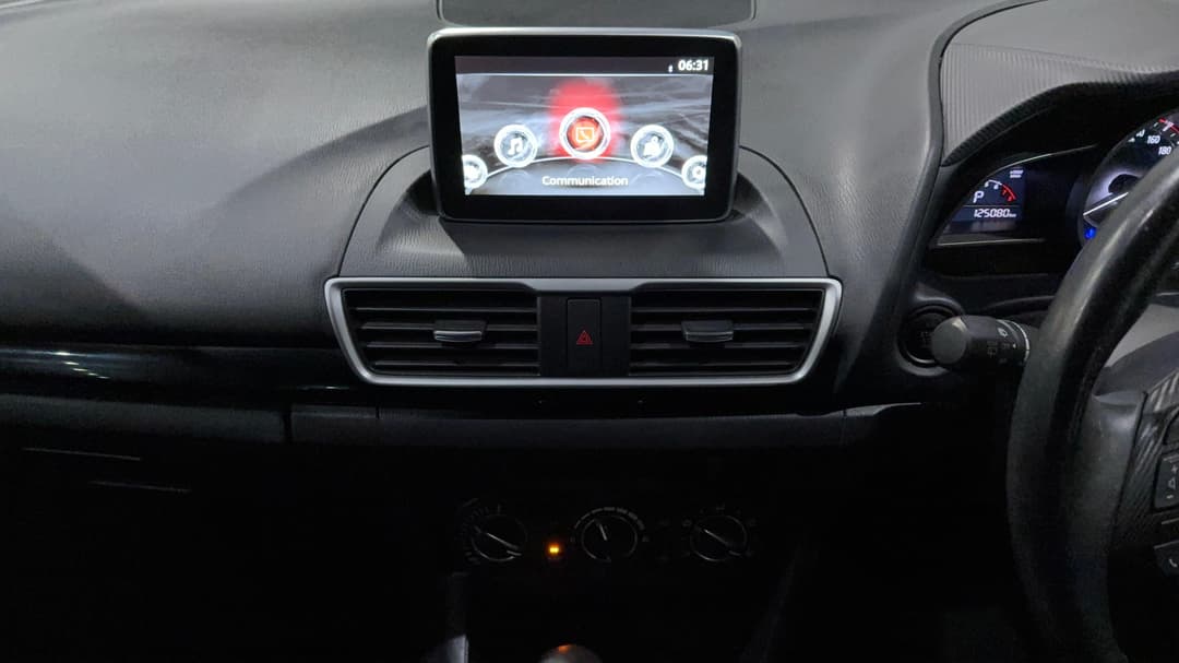 2015 Mazda 3 Maxx, Automatic, 125080 km, Center Console