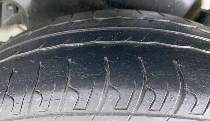 2012 Maruti Swift Dzire VXI, Petrol, Manual, 57,146 km, Left Rear Tyre Tread