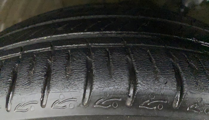 2020 Hyundai AURA S CRDI AMT, Diesel, Automatic, 13,721 km, Left Rear Tyre Tread