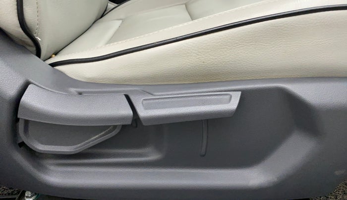2020 Hyundai AURA S CRDI AMT, Diesel, Automatic, 13,721 km, Driver Side Adjustment Panel
