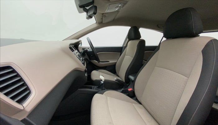 2014 Hyundai i20 SPORTZ 1.2, Petrol, Manual, 45,061 km, Right Side Front Door Cabin