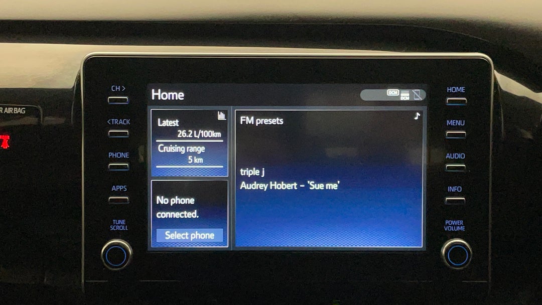 2022 Toyota Hilux Workmate Hi-rider (4x2), Manual, 62038 km, Infotainment System