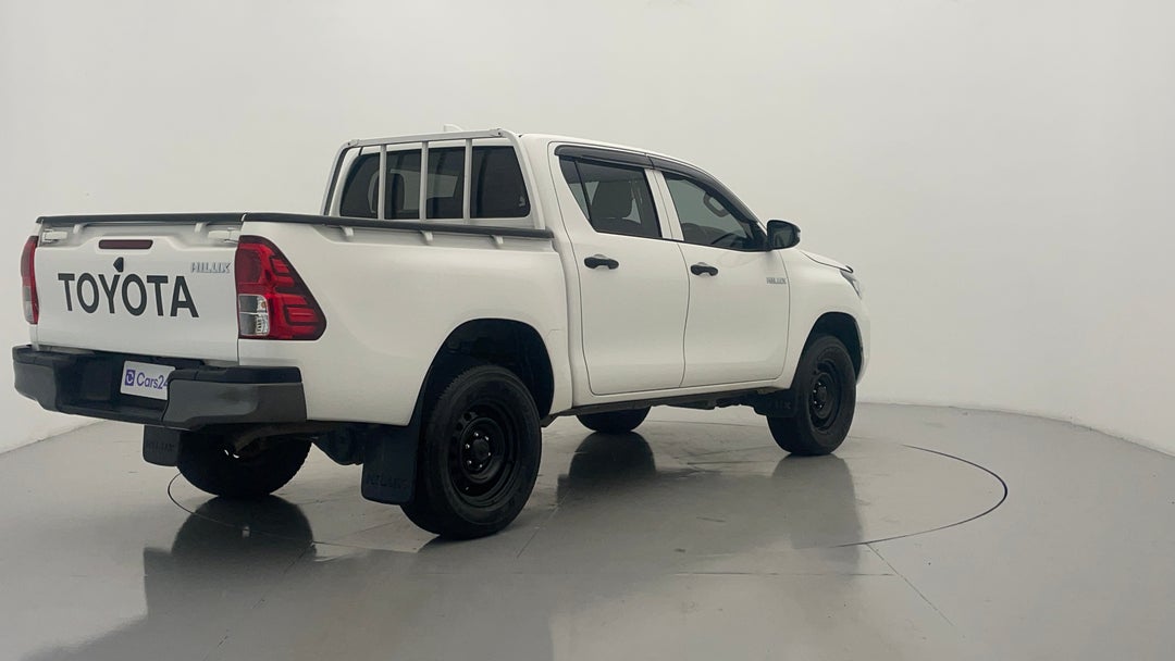 2022 Toyota Hilux Workmate Hi-rider (4x2), Manual, 62038 km, Right Back Diagonal (45- Degree) View