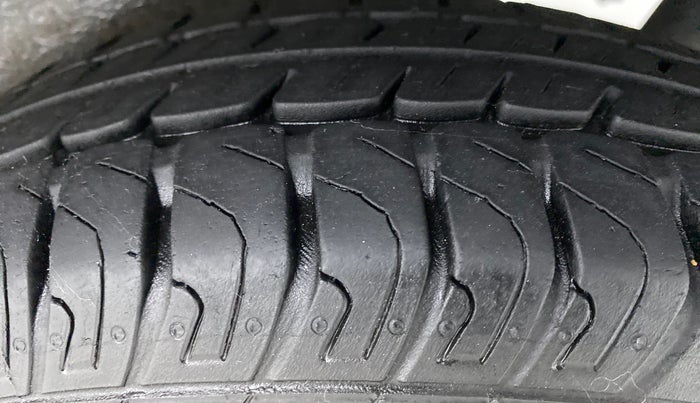 2018 Maruti Wagon R 1.0 LXI CNG, CNG, Manual, 8,962 km, Left Rear Tyre Tread