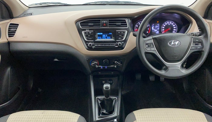 2020 Hyundai Elite i20 1.2 MAGNA PLUS VTVT, Petrol, Manual, 7,814 km, Dashboard