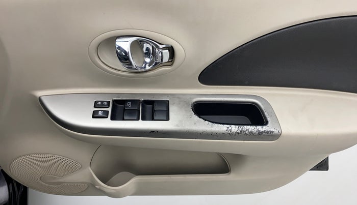 2015 Nissan Micra XV CVT, Petrol, Automatic, 56,273 km, Driver Side Door Panels Control
