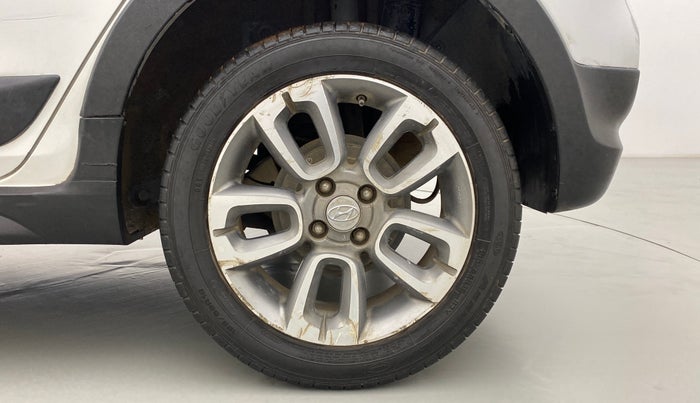 2017 Hyundai i20 Active 1.2 SX, Petrol, Manual, 55,343 km, Left Rear Wheel