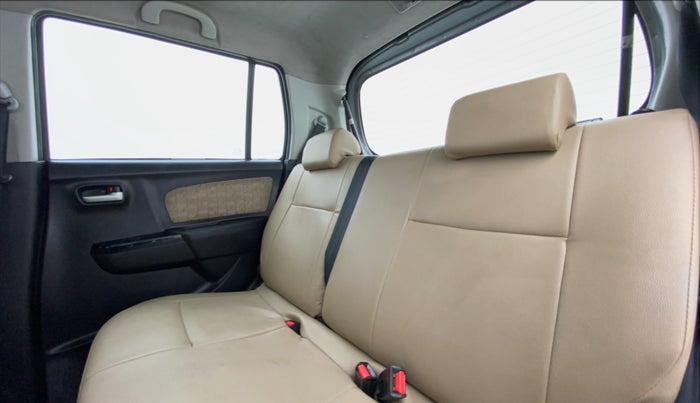 2017 Maruti Wagon R 1.0 VXI, Petrol, Manual, 40,990 km, Right Side Rear Door Cabin