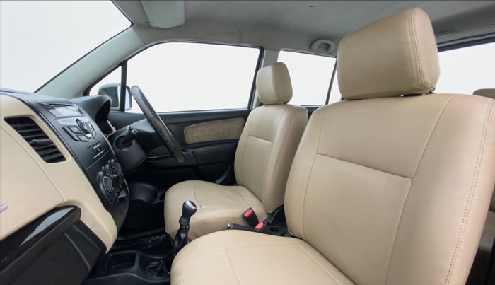 2017 Maruti Wagon R 1.0 VXI, Petrol, Manual, 40,990 km, Right Side Front Door Cabin