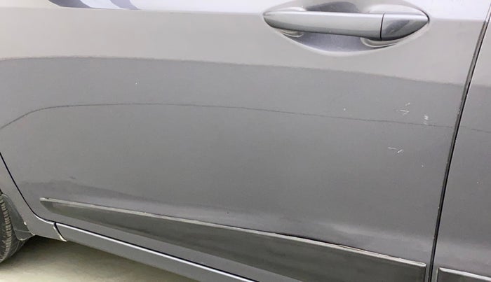 2017 Hyundai Grand i10 MAGNA 1.2 KAPPA VTVT, CNG, Manual, 73,253 km, Front passenger door - Minor scratches
