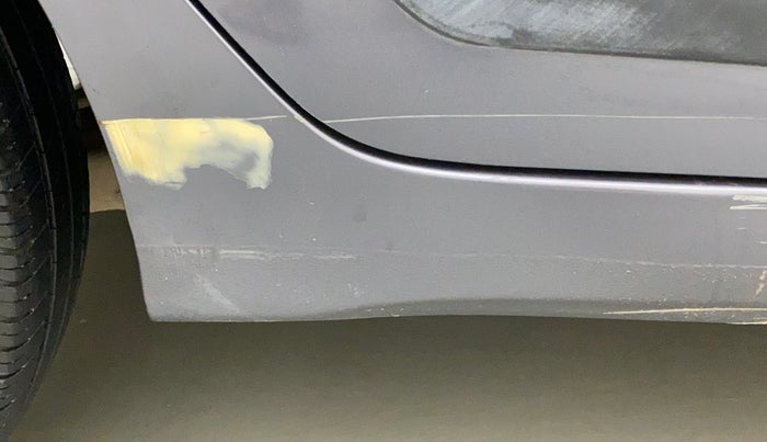2017 Hyundai Grand i10 MAGNA 1.2 KAPPA VTVT, CNG, Manual, 73,253 km, Right running board - Paint has minor damage