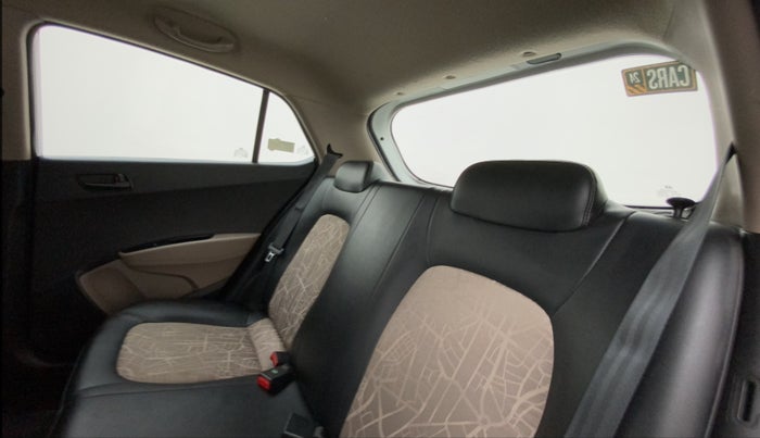2014 Hyundai Grand i10 MAGNA 1.2 KAPPA VTVT, Petrol, Manual, 47,604 km, Right Side Rear Door Cabin
