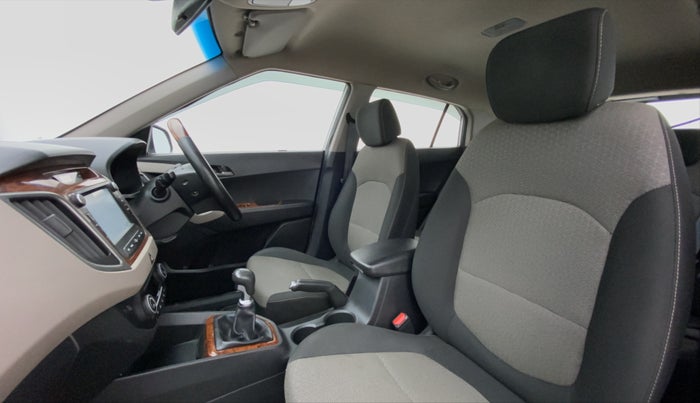 2016 Hyundai Creta 1.6 SX PLUS DIESEL, Diesel, Manual, 88,800 km, Right Side Front Door Cabin
