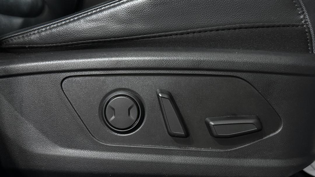 2022 Hyundai Tucson Elite (AWD), Automatic, 56324 km, Drivers Side Adjustment Panel