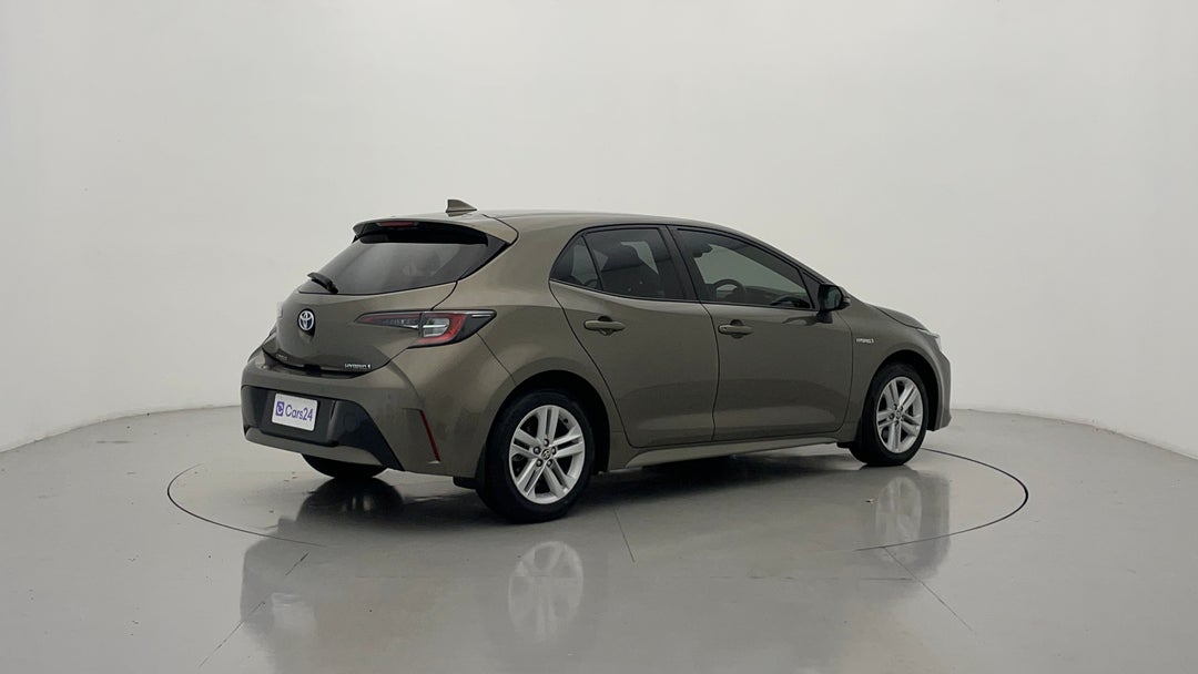 Right Back Diagonal (45- Degree) View