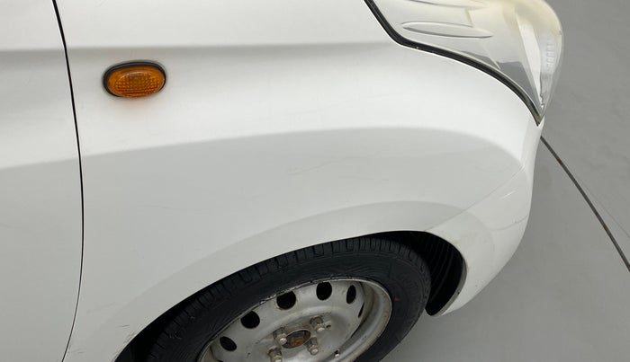 2018 Hyundai Eon ERA +, CNG, Manual, 33,366 km, Right fender - Minor scratches