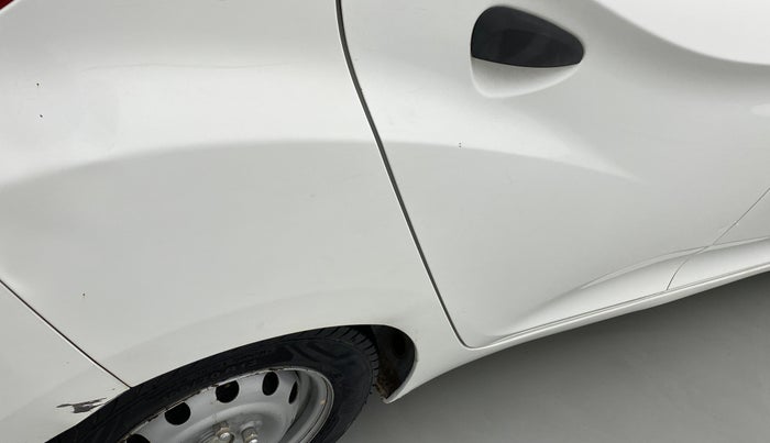 2018 Hyundai Eon ERA +, CNG, Manual, 33,366 km, Right quarter panel - Slightly dented