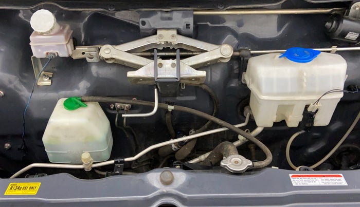 2018 Maruti Eeco 5 STR WITH AC PLUSHTR, Petrol, Manual, 31,845 km, Engine Bonet View