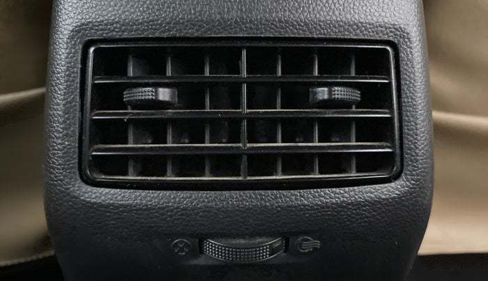 2016 Hyundai Elite i20 ASTA 1.2, Petrol, Manual, 85,748 km, Rear AC Vents