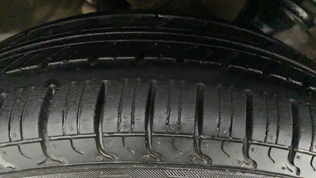 Right Rear Tyre Tread