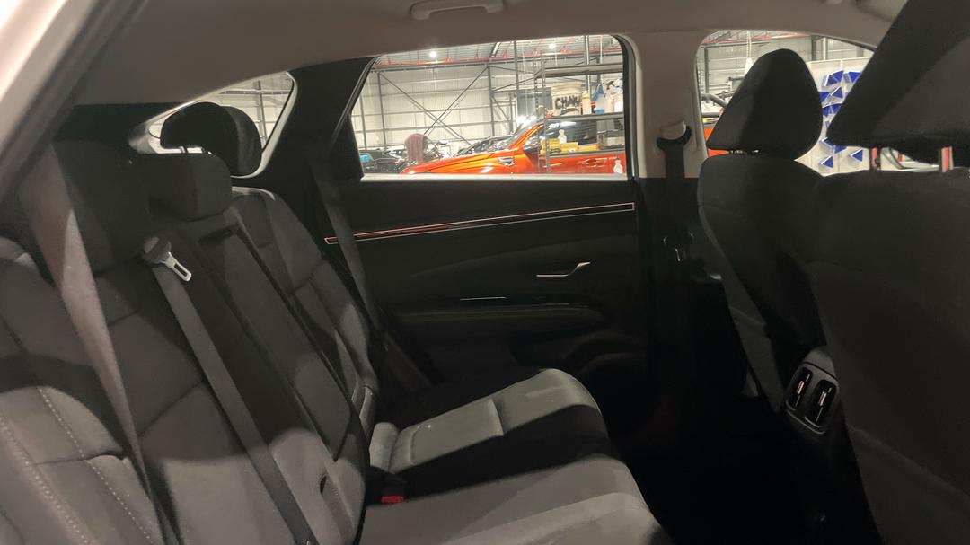 2023 Hyundai Tucson (FWD), Automatic, 43850 km, Right Side Rear Door Cabin View