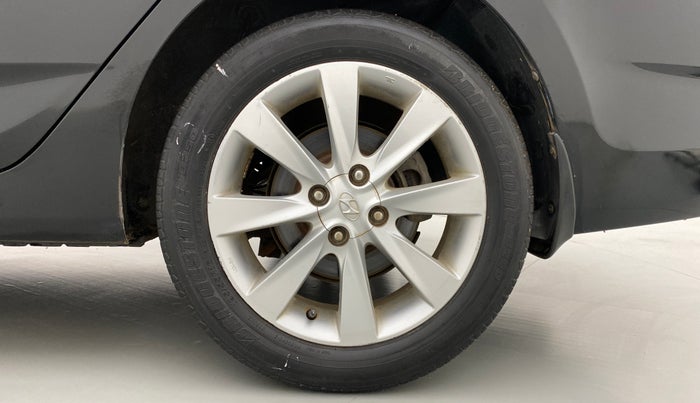 2013 Hyundai Verna FLUIDIC 1.6 SX VTVT, Petrol, Manual, 50,715 km, Left Rear Wheel