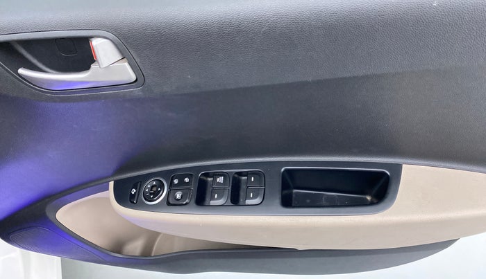 2015 Hyundai Grand i10 SPORTS 1.2 VTVT, Petrol, Manual, 20,478 km, Driver Side Door Panels Control