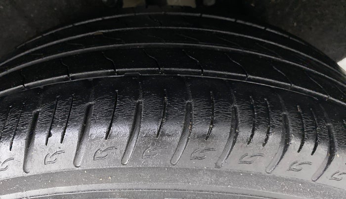 2018 Maruti Vitara Brezza ZDI, Diesel, Manual, 32,937 km, Left Rear Tyre Tread