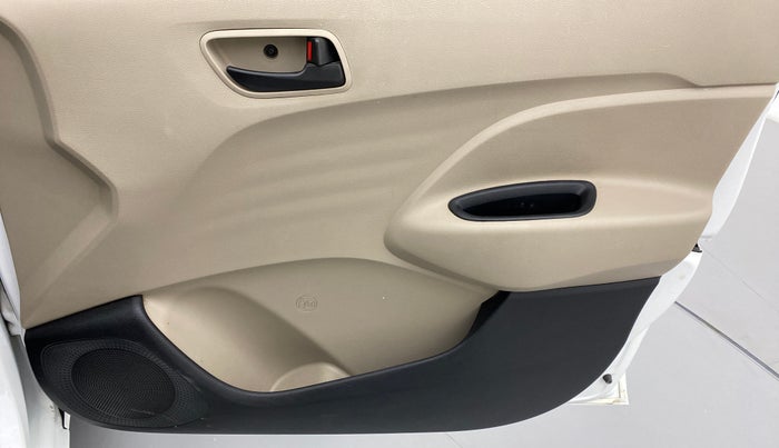 2019 Hyundai NEW SANTRO ERA 1.1, Petrol, Manual, 51,558 km, Driver Side Door Panels Control