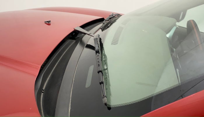 2016 Mahindra Kuv100 K6 5 STR, Petrol, Manual, 48,688 km, Front windshield - Wiper nozzle not functional