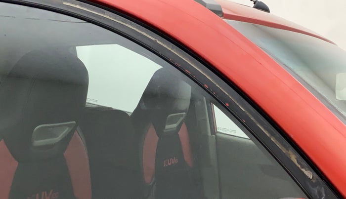 2016 Mahindra Kuv100 K6 5 STR, Petrol, Manual, 48,688 km, Driver-side door - Door visor damaged