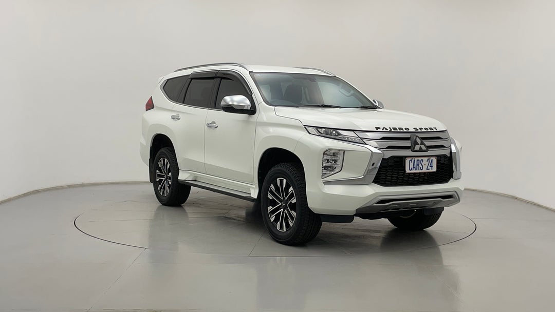 2022 Mitsubishi Pajero Sport Gls (4wd) 7 Seat, Automatic, 15188 km, Right Front Diagonal (45- Degree) View